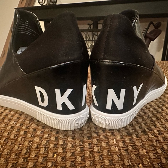 Black DKNY Wedge Sneakers Size 9 - Picture 2 of 10